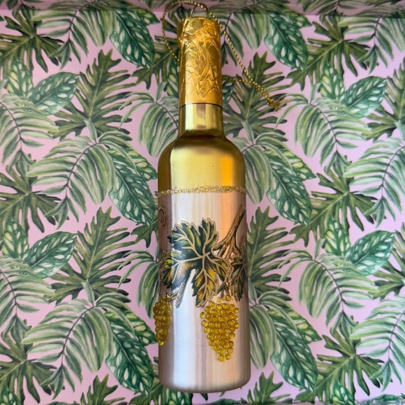 Red & White Wine Ornaments Trinkets Duo (Holidays, Christmas, Home Decor) - Picture 2 of 5